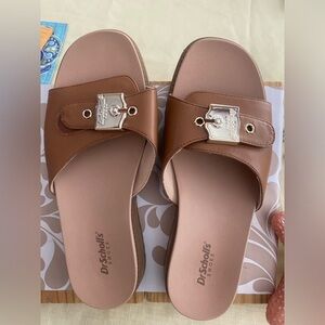 Dr. Scholl’s “island icon” buckle slide sandals; color is “honey”..sz 7.5w